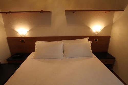 Street Hotel 科马基奥 外观 照片